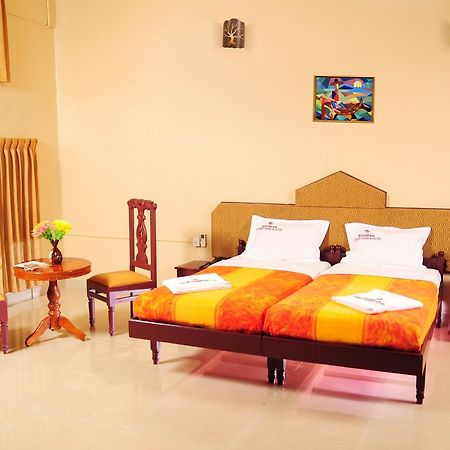 Hotel Nuhman Kondotty Zewnętrze zdjęcie