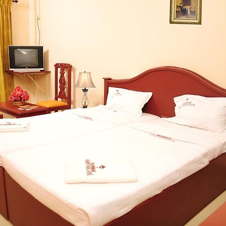 Hotel Nuhman Kondotty Zewnętrze zdjęcie