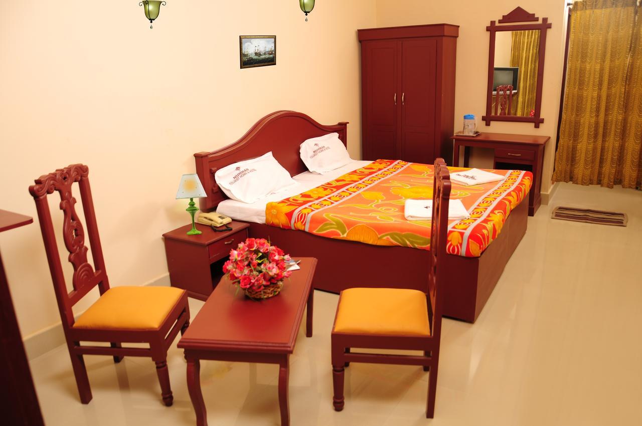 Hotel Nuhman Kondotty Zewnętrze zdjęcie