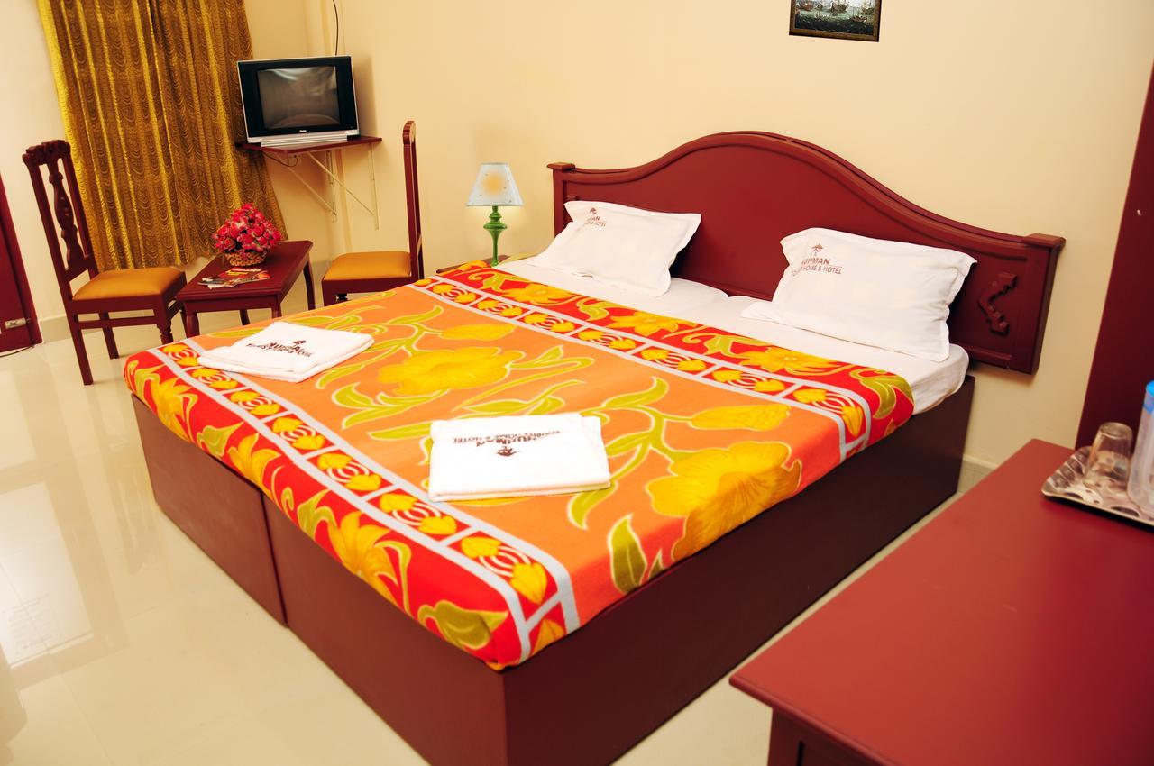 Hotel Nuhman Kondotty Zewnętrze zdjęcie
