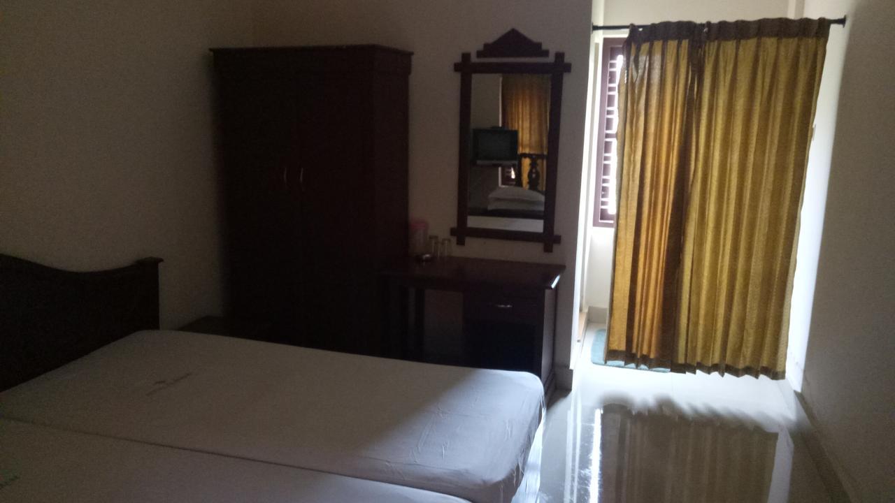 Hotel Nuhman Kondotty Zewnętrze zdjęcie