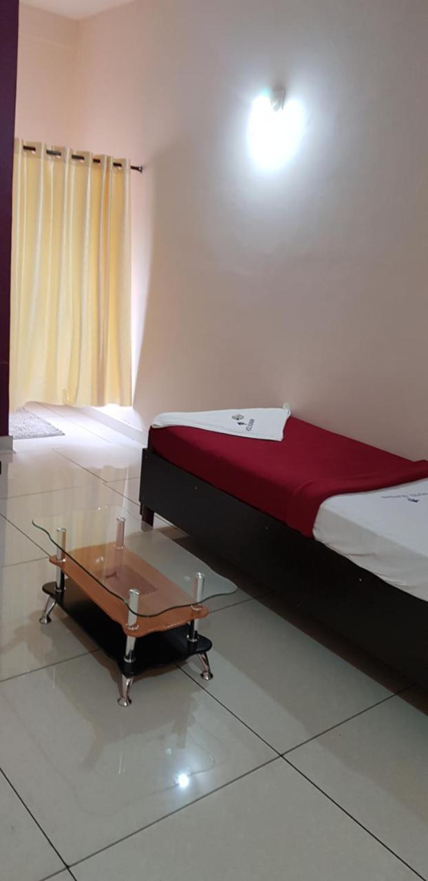 Hotel Nuhman Kondotty Zewnętrze zdjęcie