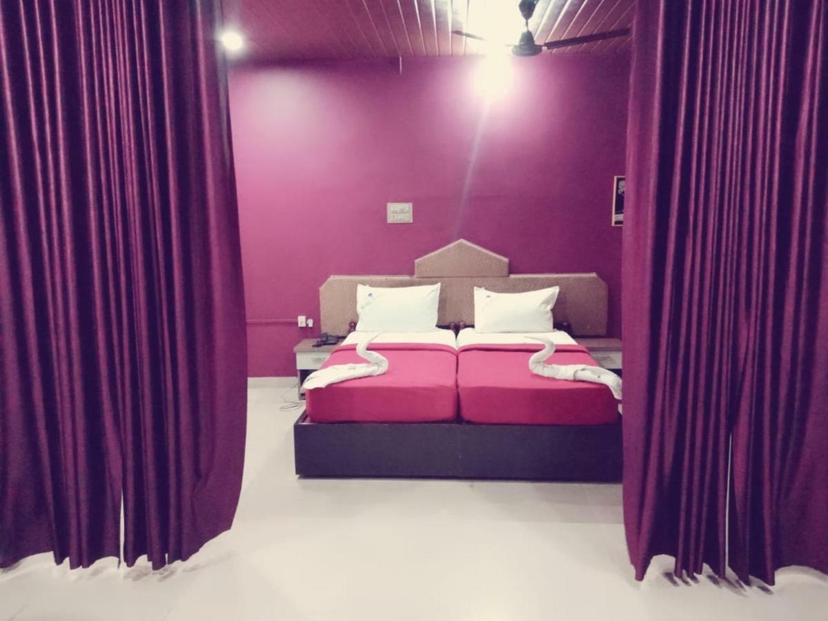 Hotel Nuhman Kondotty Zewnętrze zdjęcie